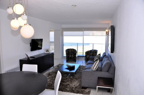 Venta De Apartamento 2 Dormitorios, En Playa Brava