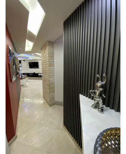 Apartamento En Venta De 109 M2 - Urb. Santa Ines