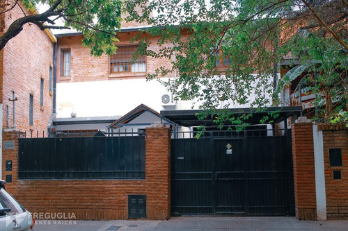 Casa En Venta De 4 Dormitorios Con Pileta En Rosario - Abasto