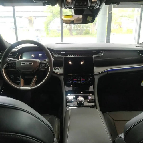 Imagen 3 de 9 de Jeep Grand Cherokee L Overland 4x4 2023