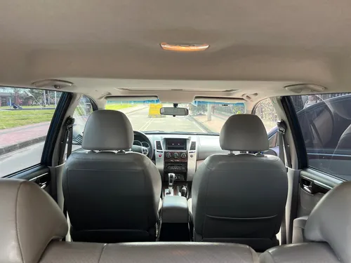Mitsubishi Nativa 3.2l