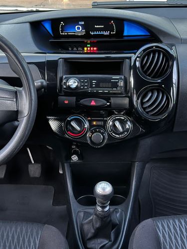 Toyota Etios X Sedan 1.5 Flex 16V 4p Mec.