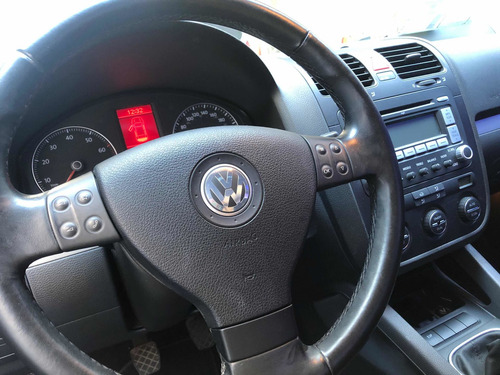Volkswagen Vento 2.5 Advance 2008