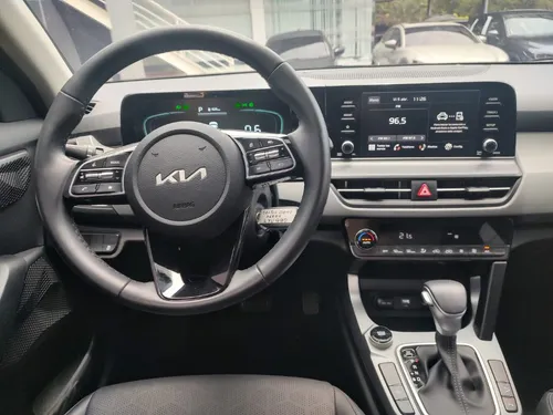 Kia Seltos 2.0 Zenith 4X2