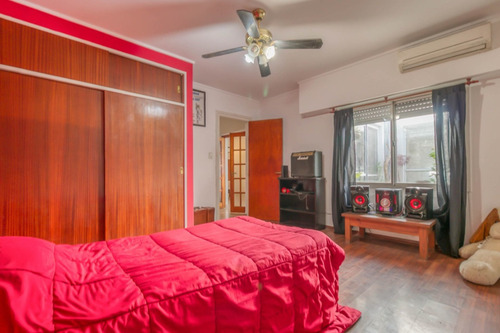 Imagen 18 de 30 de Casas Con Tres Dormitorios En Venta En La Plata