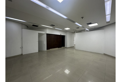 Local En Arriendo, En El Centro De Medellín