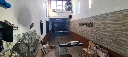 Imagen 5 de 27 de Casa 4 Amb. 180 M² Cub. C/4 Cocheras Y Pileta - San Justo
