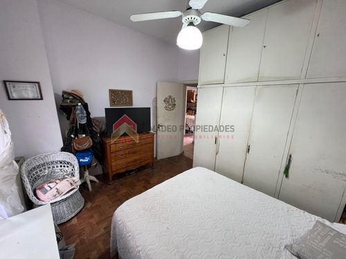 Casa 4 Amb Con Cochera, Patio Y Terraza. Ubicada En Riobamba 900 Temperley