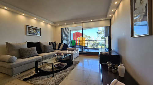 Apartamento En Alquiler Anual 2 Dormitorios En Punta Del Este