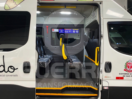 Iveco Daily Furgão 3.0 55-180 3520L H2 5P
