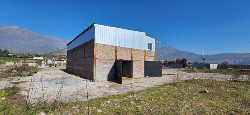 Terreno 8500m2 + Bodegas 260 M2 Y Oficinas Los Andes