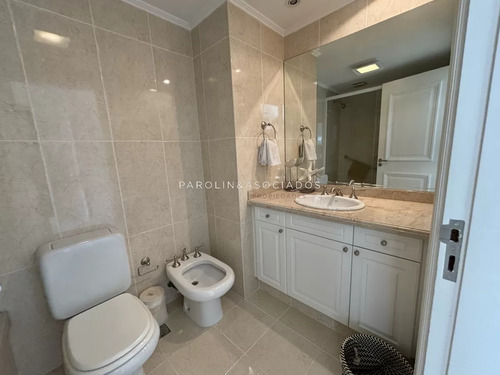 Alquiler De Apartamento En Mansa, Punta Del Este.