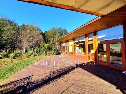 Imagen 25 de 30 de Hermosa Casa En Pucón Con Gran Vista Al Volcán