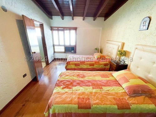 Casa En Venta Cerro Verde Mls 25-7925. Andrea Schmidt
