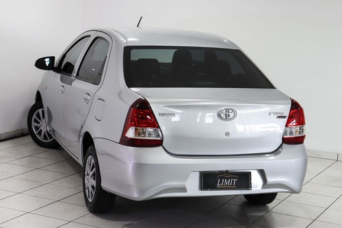 Imagem 6 de 15 de Toyota Etios 1.5 X Plus Sedan 16v