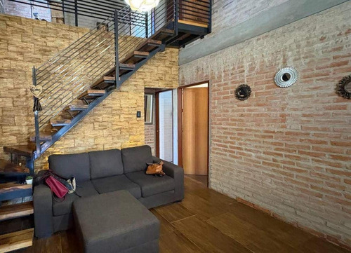 Casa En Venta - 4 Dormitorios 1 Baño - La Reja