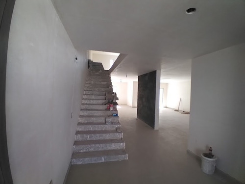 Imagen 2 de 10 de Casa En Venta Lomas De Juriquilla, Diseño Unicoy Especial!