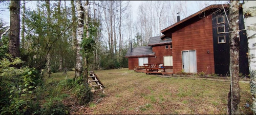 Casa En Arriendo De 5 Dorm. En Pucón