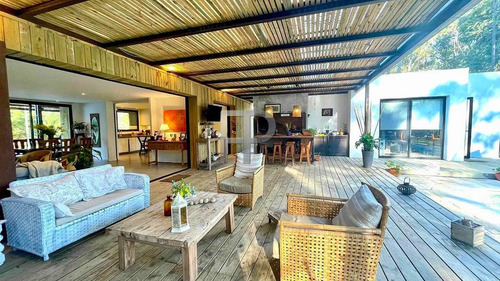 Imagen 6 de 13 de Casa En Venta Punta Ballena 4 Dorm, 1020 M2 #1837