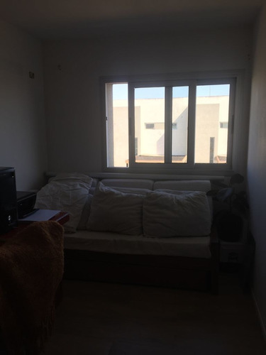 Imagen 12 de 14 de Duplex En Venta, 2 Dormitorios, Jardin, Nuevo, City Bell