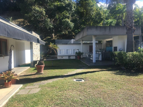 Imagen 9 de 16 de Vendo Casa 1000m2 8h/8b/15p Cerro Verde 3628