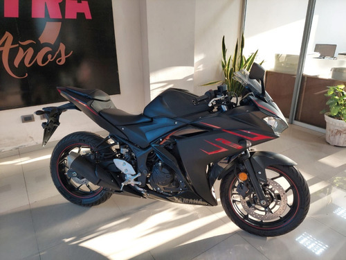 Imagen 2 de 9 de Yamaha R3