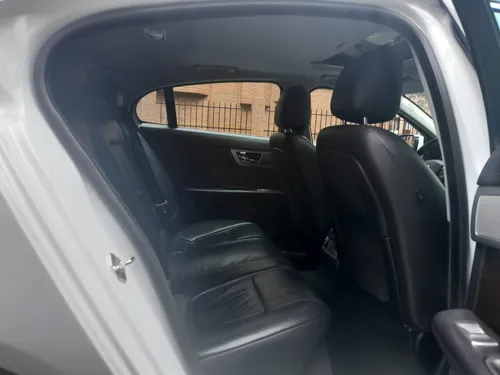 Jaguar XF 2.0 Luxury