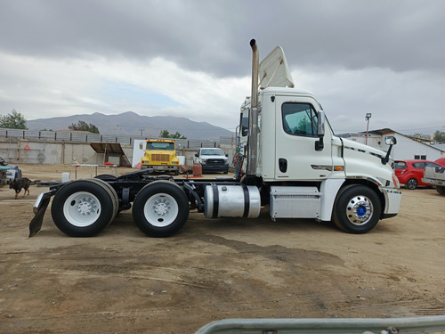 Camion Importado Para Placas Federales Especial Para Volteo