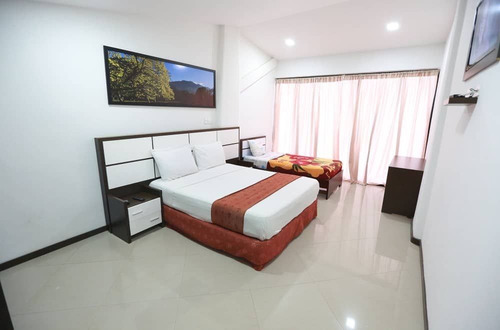 En Venta Hermosa Posada Ubicada En El Litoral Estado La Guaira, En La Bella Urbanización Playa Grande A 5 Min Del Aeropuerto De Maiquetía. Fr