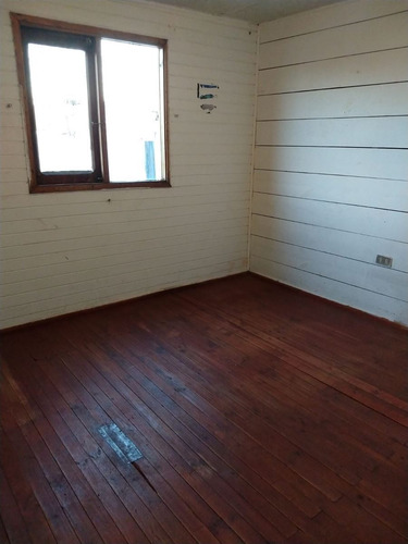 Casa En Venta De 5 Dorm. En Quillón