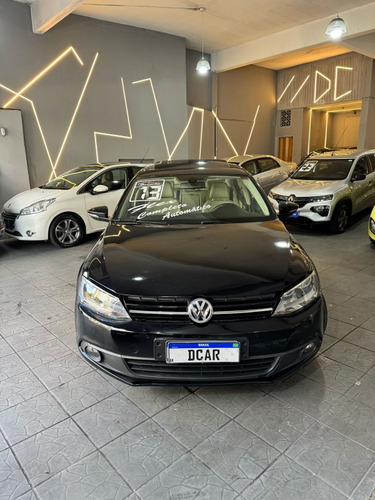 Volkswagen Jetta 2.0 Comfortline Flex 4p Automática