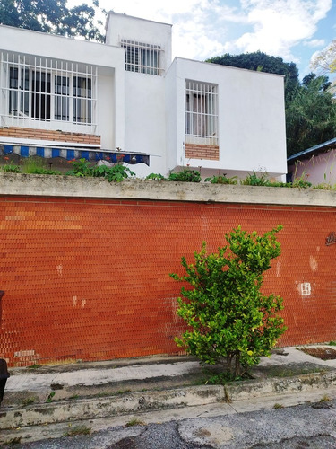 Casa En Venta - Urb. Alto Prado