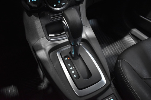 Ford Fiesta Kinetic Design 1.6 Titanium Powershift 120cv