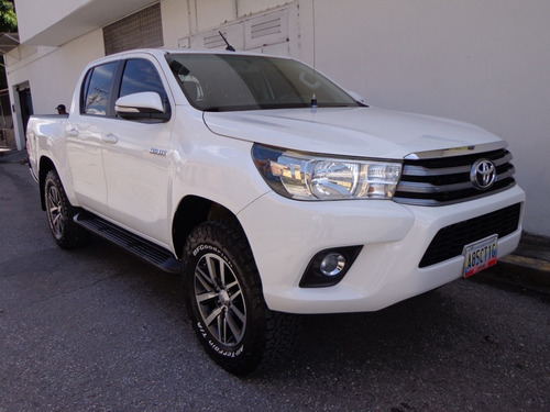 Imagen 3 de 10 de Toyota Hilux Dubai 2016 2.7 Sincrónico