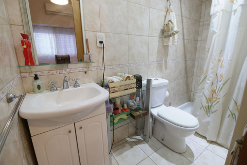 Casa Venta Parque Pileta Y Galpón Lomas De Zamora