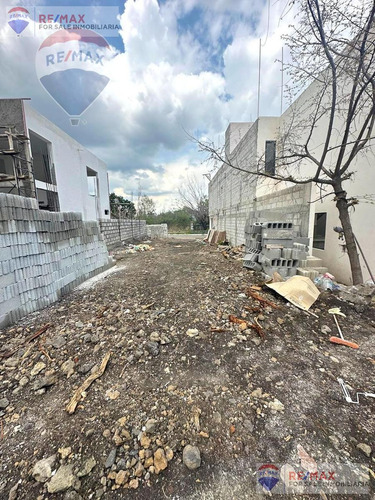 Venta De Terreno En Tezontepec, Lomas De Jiutepec, Morelos...clave 5043