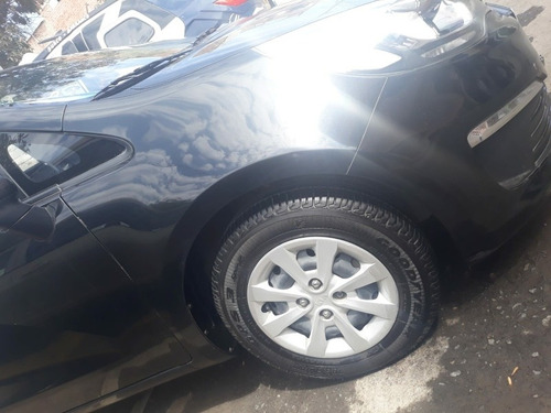 Kia Rio Particular Kia Rio Sedan 1.4 Mtlx