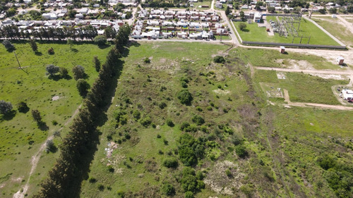 Chacra De 9,4 Hectáreas Con Arroyo En Gualeguaychú.