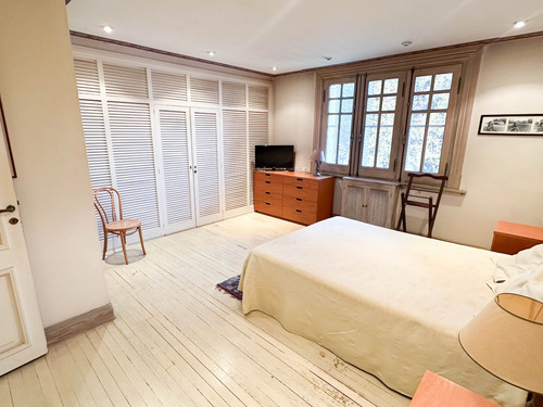 Venta Casa 7 Ambientes Estilo Alemán Pileta Martínez