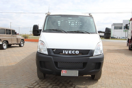 Imagem 3 de 25 de Iveco Daily 70c17 Cabine Dupla Único Dono