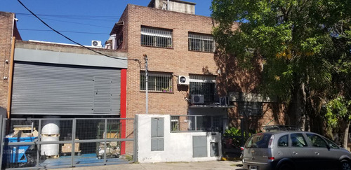 Edificio En Block Para Uso Industrial Y De Oficinas En  Martínez