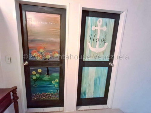 Venta Casa Con Ubicacion Estratégica En La Av Intercomunal Cabudare-barquisimeto Rah Ve