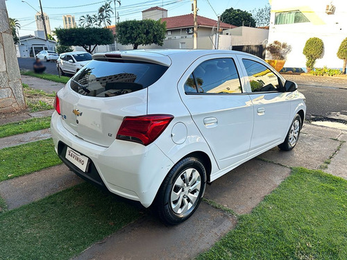 Chevrolet Onix 1.0 MPFI LT 8V