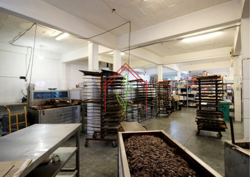 Excelente Local Industrial Con Renta.
