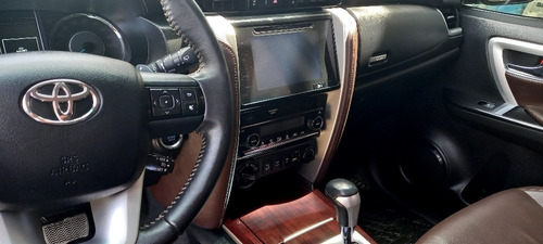 Toyota Sw4 2.8 Srx 177cv 4x4 7as At 2016