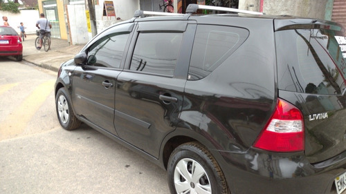 Nissan Livina 2010 1.6 Flex 5p