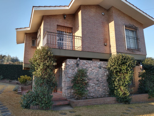 Villa Carlos Paz, Becciu, Casa + Departamento En Venta!