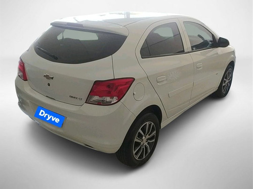 Imagem 6 de 8 de Chevrolet Onix Lt 1.0 8v Flex