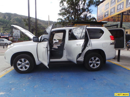 Imagen 8 de 25 de Toyota Prado 3.0 Txl