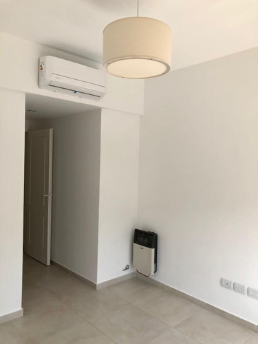 Imagen 19 de 20 de Venta Duplex En Barrio. Guido Spano 28